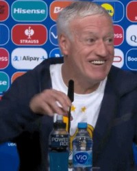 开云体育入口-德尚保守？不保守？ 反正“收着踢”太久就放不出来了