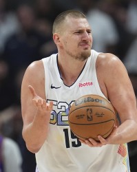 开云体育官网-杨瀚森谈见到偶像约基奇：可以让我和他合影签名吗？