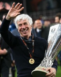 开云官网-率女神夺冠加公飘了？有强队邀请像“遇到绝世女神”